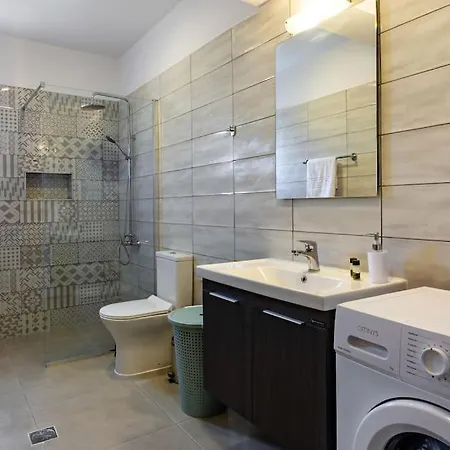Ilios 3 Bedroom With Sea View In Town Skala (Kefalonia)