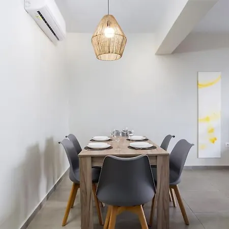 Lejlighed Ilios 3 Bedroom With Sea View In Town *