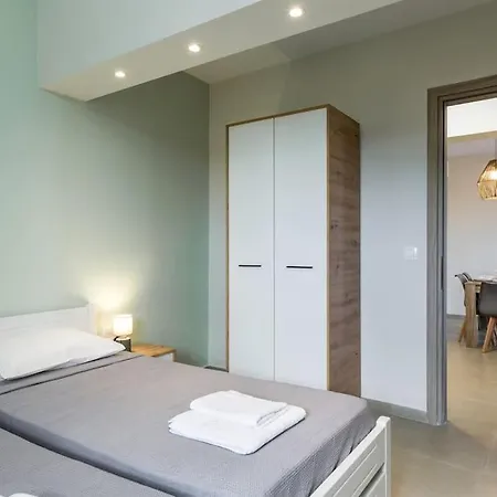 Апартаменты Ilios 3 Bedroom With Sea View In Town Skala (Kefalonia)